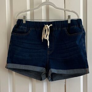 NWOT.  SHEIN Denim Blue Women's Shorts 2XL